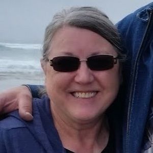 Meet your Posher, Carrie